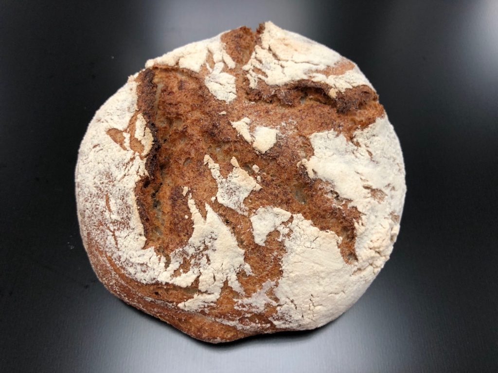 Using organic rye grains, which are grown and milled in the UK, this rye bread has an earthy and rustic flavour…The city-dweller’s go-to.